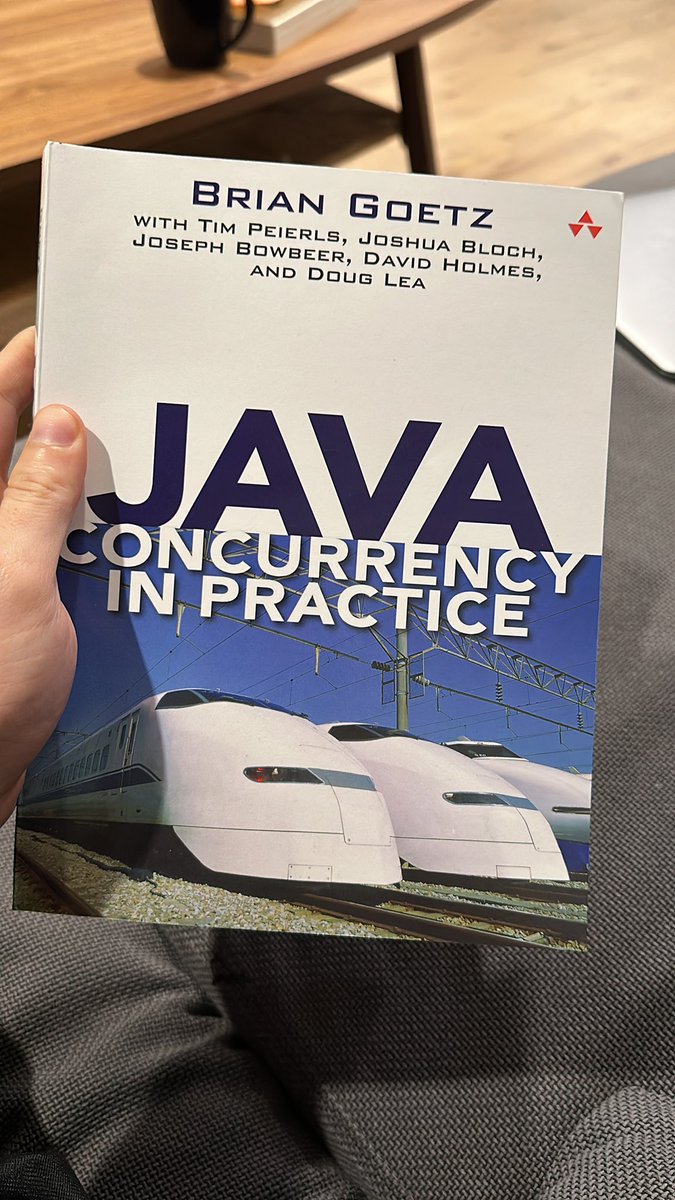 stopachka's tweet photo. Wonderful book. First few chapters lists the complexities of managing mutable state concurrently. Gives you well warranted anxiety, but also many reasons to thank Rich if you’re a clojure hacker. https://t.co/lQYRnBQx98