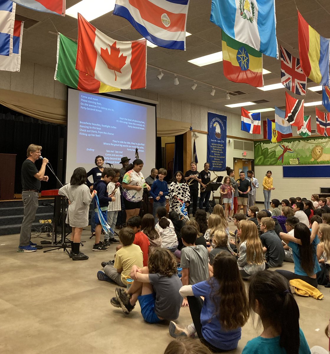 OHE3rd's tweet photo. The cold rain didn’t keep these 3rd graders from having a fun Friday! Multiplication Bingo with the Principal, Jazz Workshop, and a STEM Challenge! It was a great day! @OakHillElem https://t.co/n8NUbvAo1s