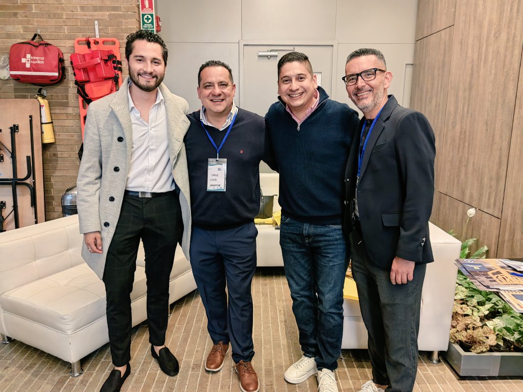 Congreso 360° Ciencias, Salud y Deporte <a href="/metoficial/">MeT</a>
<a href="/USergioArboleda/">Universidad Sergio Arboleda | #SergistaSiempre</a>
Trabajo en equipo por el desarrollo del deporte 🇨🇴
Siempre con los mejores
<a href="/entrenaCarlos/">Carlos Entrena</a> 
#launiversidaddeldeporte