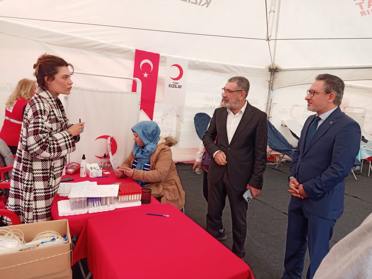 KizilayKadinbky's tweet photo. Kızılay Bakırköy Kadınları kan çadırına destek oldu. https://t.co/v0ybOd4o6a