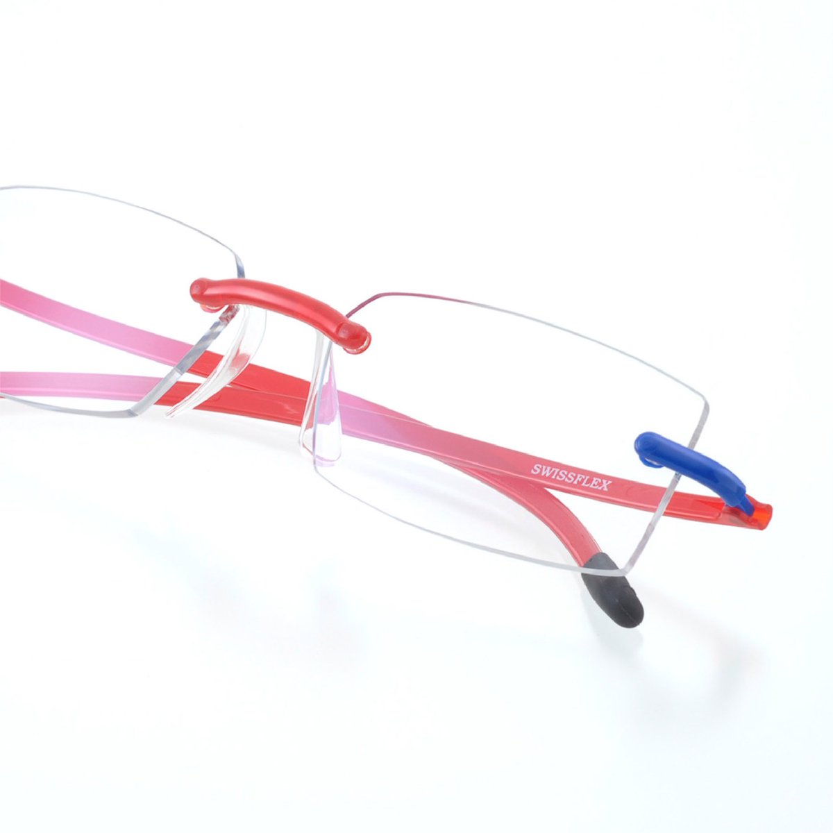 fukuya_dept's tweet photo. 軽さ・快適さを追求したメガネ👓 #スイスフレックス
最も軽いモデルで2.2g*と1円玉3枚分より軽量😳✨
フレームは特殊樹脂を使用しお肌にも優しいメガネです。
お好きなパーツを選んで、オリジナルメガネが作れます!
■八丁堀本店7階メガネサロン
*レンズ重量除く
#swissflex #軽量メガネ https://t.co/QUOjc4qf5w