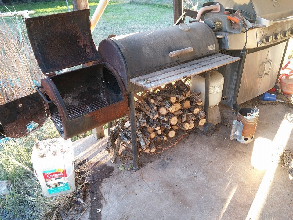 kaitsu22's tweet photo. @AlaneAdamsBooks Brisket instead of turkey (or in addition to turkey). My brother has smoked brisket and turkey each year for the last few years. 
Last year he did smoked pork, turkey and brisket. (lots of extras in the freezer) https://t.co/ySJ5kjKyUU
