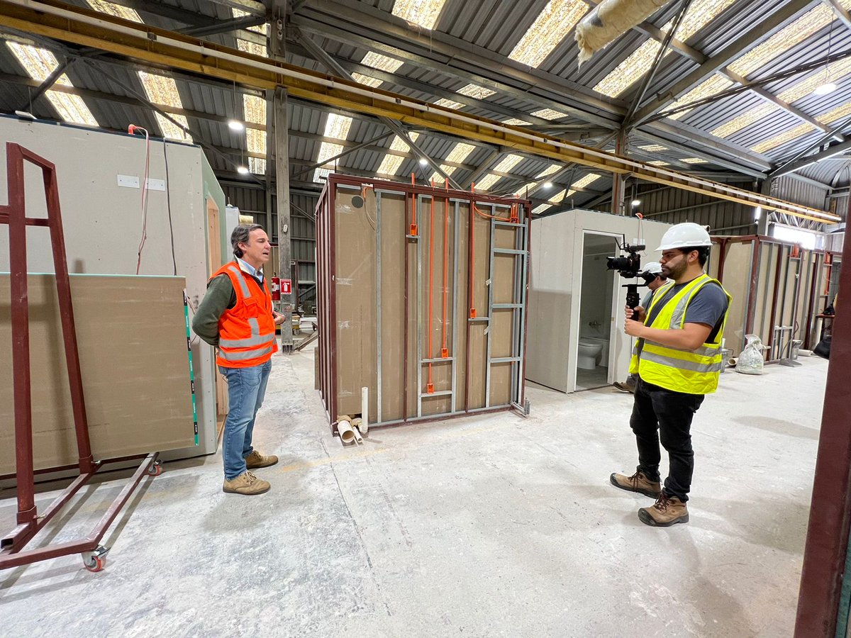 CCI_Chile's tweet photo. Otra de las visitas que incluyó la Misión Nacional Industrialización Los Ángeles-Concepción fue Indama Ltda.-Smartis, en Concepción, donde vimos la fabricación de los pods de baños prefabricados, conocimos el proceso en planta de todas las etapas y distintos diseños de baños. https://t.co/tj8w7rNUou