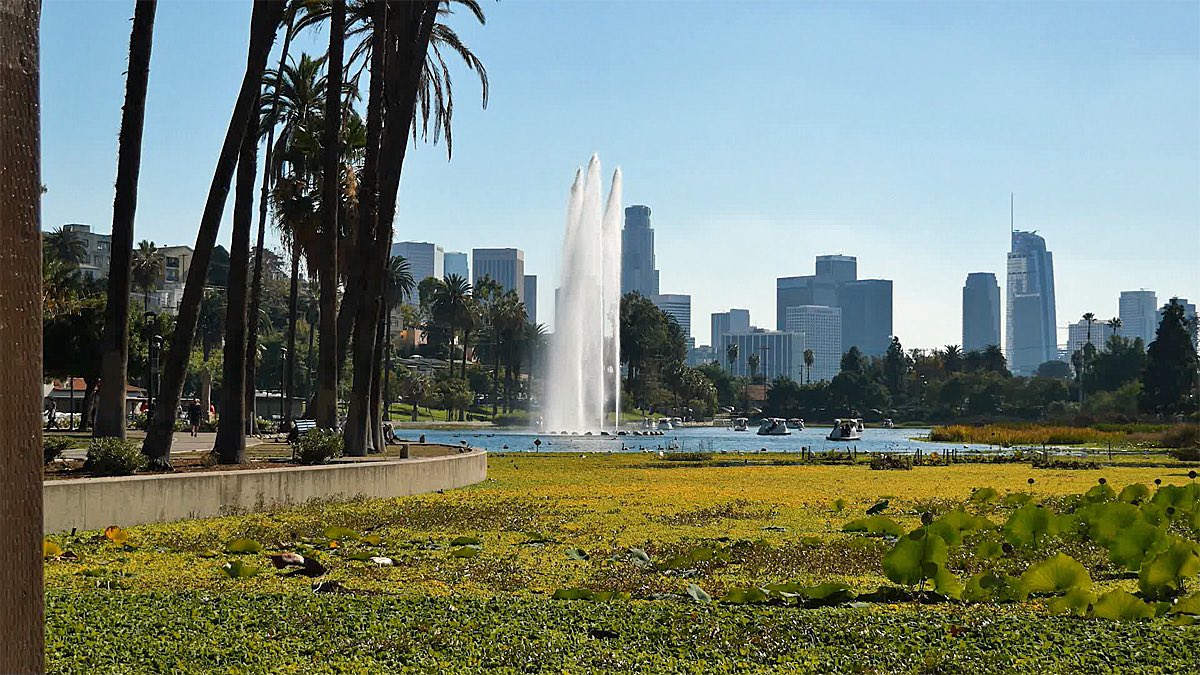 SocalTreks's tweet photo. New video just dropped. I spent an afternoon at a city park. Link in my bio. #youtubechannel #vlig #vlogger #echoparklake #losangeles #daytrip #scenicview https://t.co/Q2P837boJj