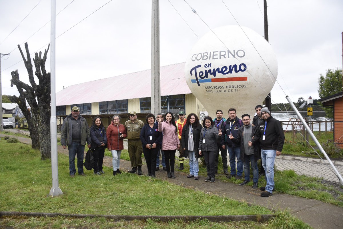 DPPChiloe's tweet photo. ● Hoy | Delegada @marielanuneza y el equipo de #gobiernoenterreno de la delegación junto a @CONADI_Gob @SenceLosLagos @conaf_loslagos @sernapesca @IpsLosLagos estuvieron llevando una nueva plaza ciudadana en #Mechuque
Agradecemos a @muniquemchi por las gestiones y apoyo https://t.co/ZzGonayzQt