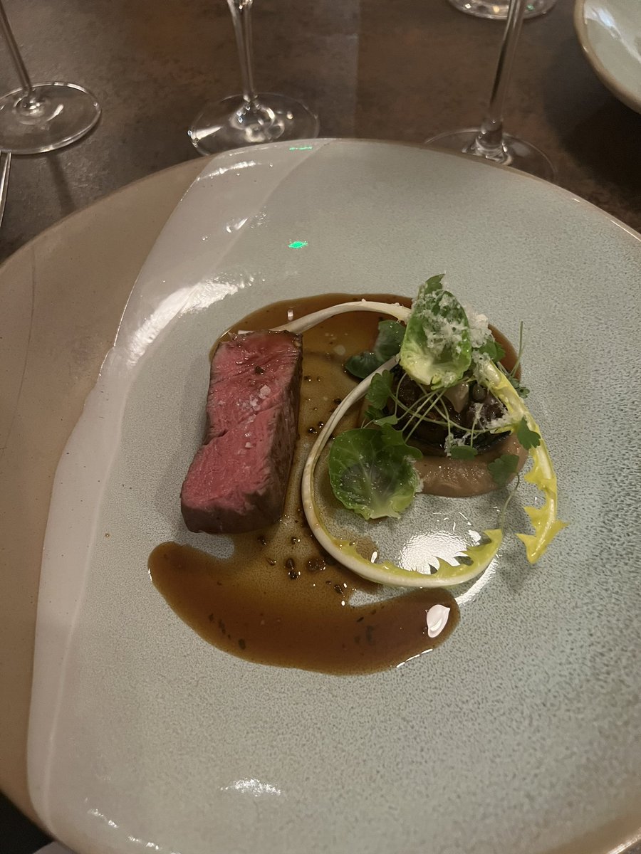 LewWindram's tweet photo. @Hulstone big thanks again Simon! Amazing as always…so good being back at the elephant 🤝 https://t.co/ATHx8a6otW