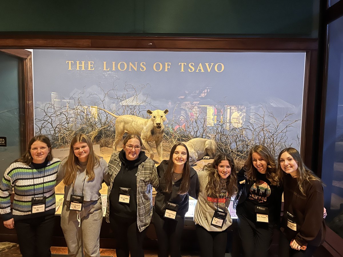 BSDschoolnews's tweet photo. Day 2 in Chicago was another fun day for these BHS students. They spent some time at the Field Museum and Navy Pier before heading back home. https://t.co/BJ2X1lTQT5
