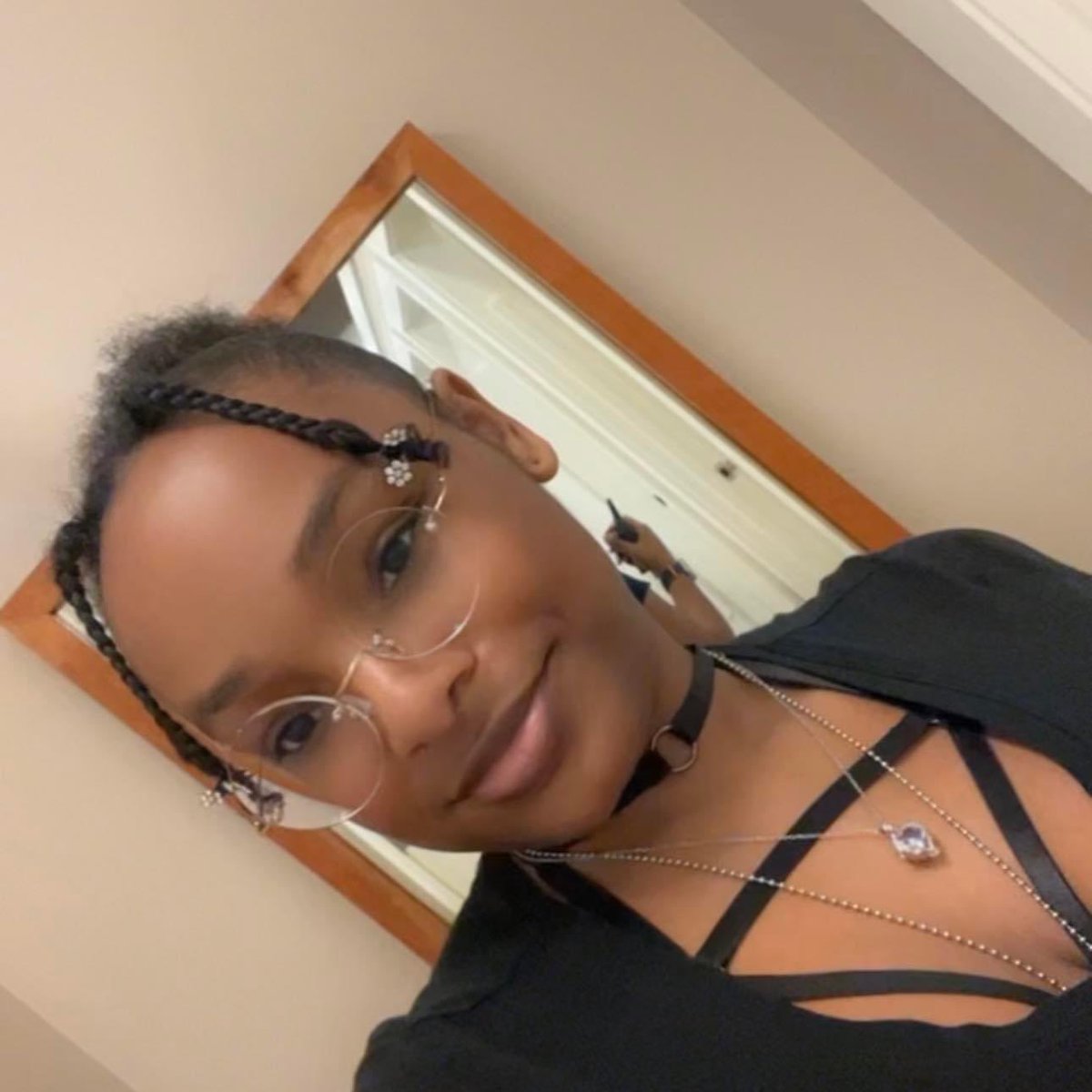 sexyca44512's tweet photo. Check out @xebonybimbox for content and support #EbonyBeauty https://t.co/FcVbHibEtr