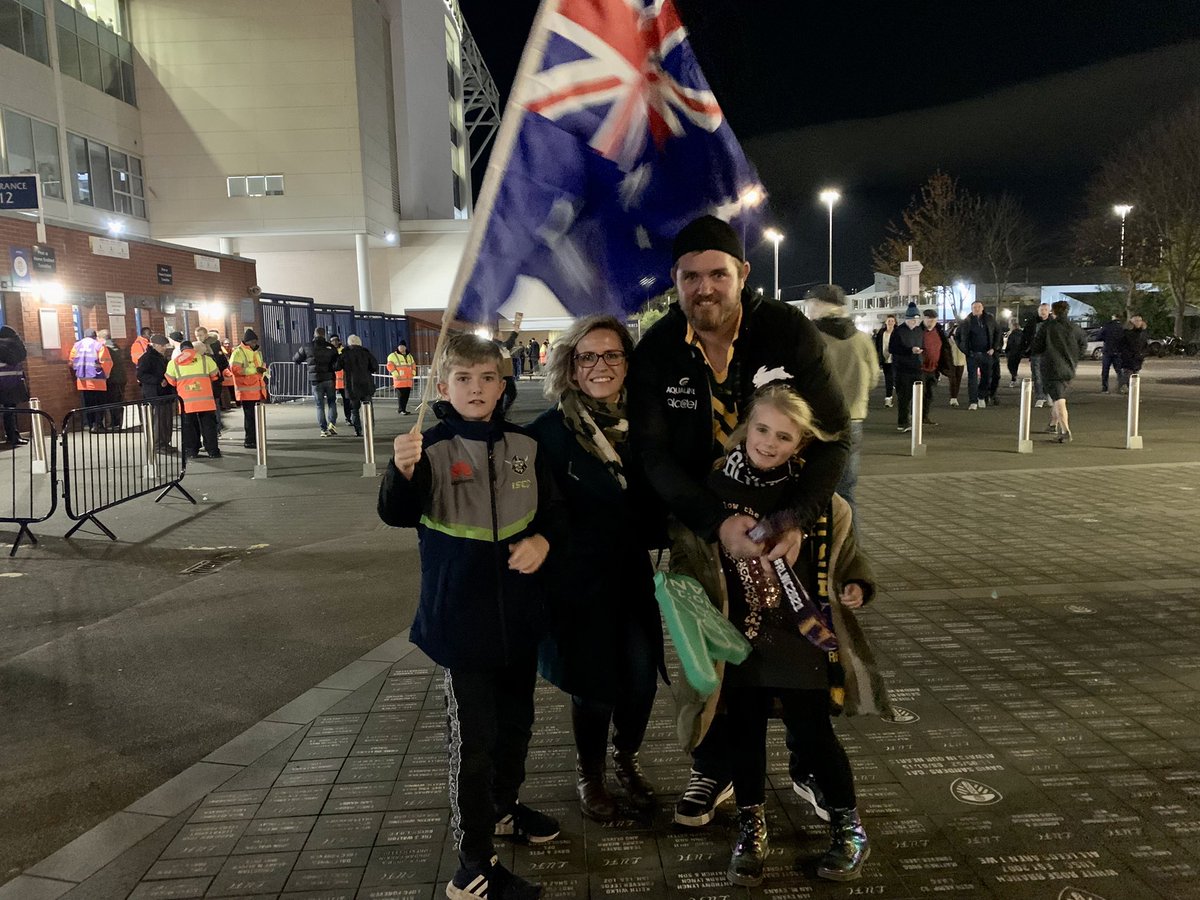 5 weeks of volunteering as a Content Team Member @RLWC2021 has now come to an end. Here’s a snapshot from an amazing semi final tonight at Elland Road. #PowerSquad