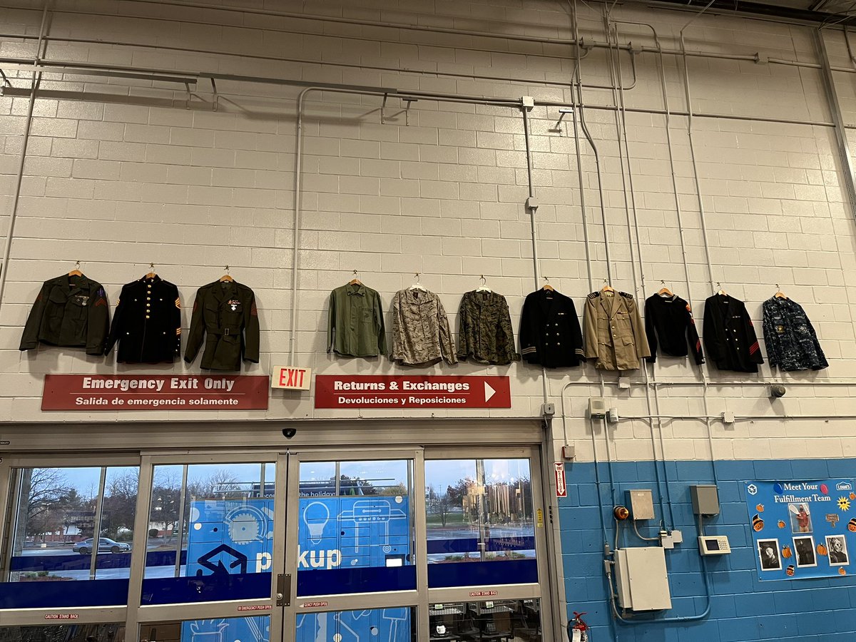 Chuck_Padre's tweet photo. All set for tomorrow Lowes Newington 623 Veteran’s day set up to honor our local Veteran’s. We have WW2 combat Vet Francis Curtis coming from 11-1pm as well as a few military vehicles. Thanks to all who have served. @TweetUsR30 @JoeMcFarland_ @BoltzBill @cag315 https://t.co/BTLmVtEAVM