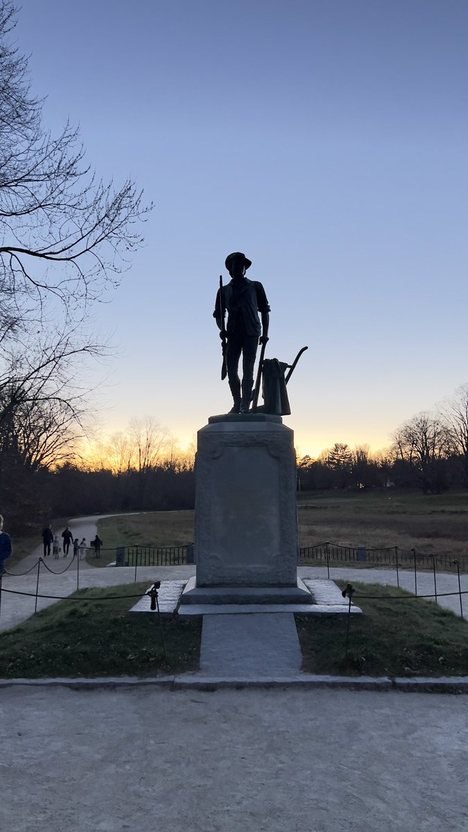 anousone's tweet photo. Thank you, Boston! #VeteransDay #BostonCommon #PaulRevere #MFABoston #NorthBridge Robert Gould Shaw and the 54th Regiment Memorial https://t.co/yN7U0u4wO7
