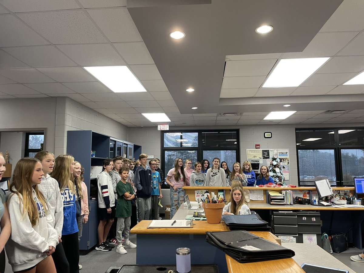 Springboro_SJHS's tweet image. It’s never too early for some holiday cheer! SJHS is excited to be a part of the Austin Landing tree lighting tomorrow night! 🎄 ❄️ 🎵 #holidayseason #caroling #sjhs