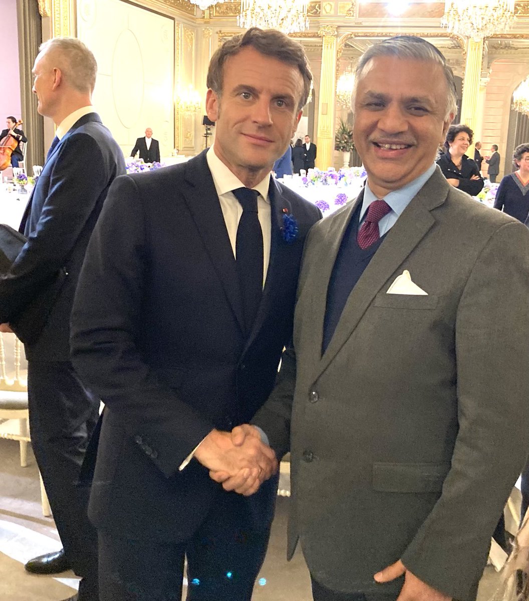 Thanks ⁦@EmmanuelMacron⁩ for being so generous with your time and for sharing your insights on how to make this world a better place ⁦@ParisPeaceForum⁩ ⁦@PascalLAMYPPF⁩ ⁦@JustinVaisse⁩ ⁦@RIS_NewDelhi⁩