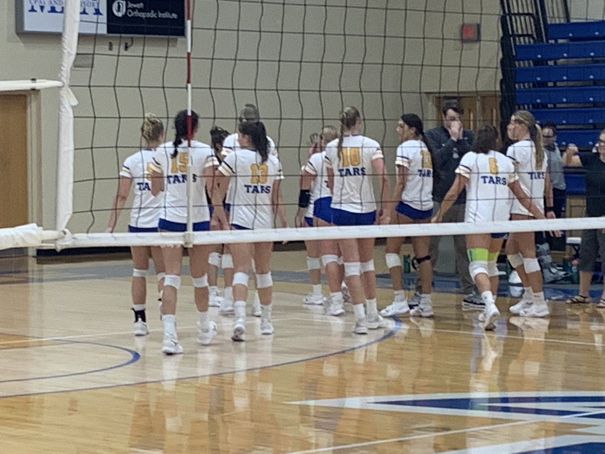 LeeDeJarlais's tweet photo. A great night for some @RollinsVball #BumpSetKill @DanPatrickEDU https://t.co/ngz2QgTagI