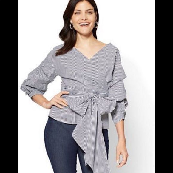letha_s's tweet photo. So good I had to share! Check out all the items I'm loving on @Poshmarkapp from @Nesreen32 #poshmark #fashion #style #shopmycloset #jasonwu #croftbarrow #newyorkcompany: https://t.co/gpQz6hTJFm https://t.co/QFYLzAjGHi