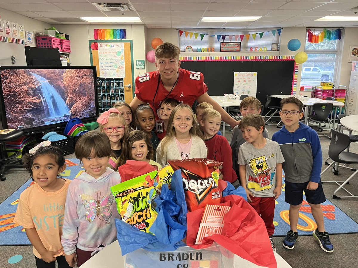 Lauren Perry tweet media