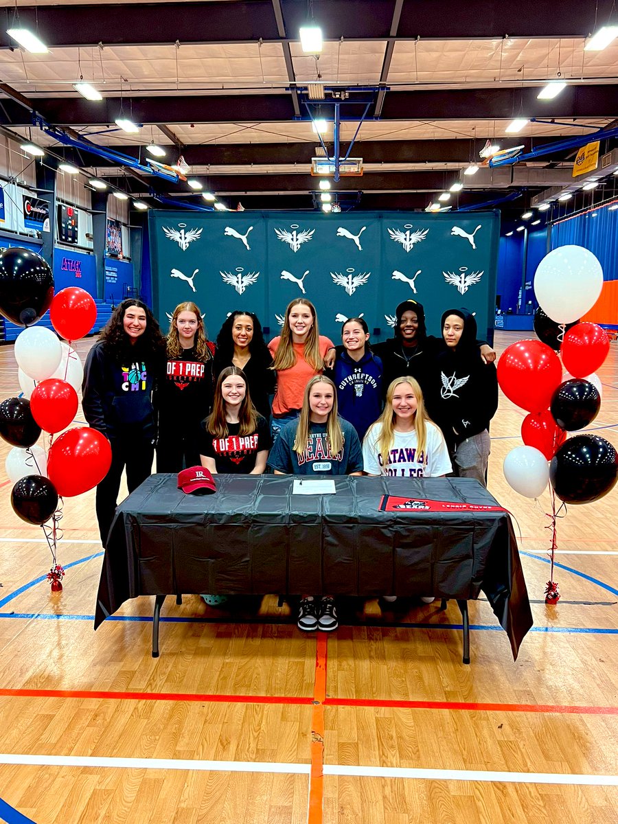 1of1PrepWBB's tweet photo. Officially Official✍🏽
@1of1PrepWBB 

Congratulations to Tatum Bowen &amp; Sydney Gueterman on the #NLISigning to @LRUWBB and @catawba_wbb respectively⚪️🔴

#NotFromHere https://t.co/ZwLvdqBJTQ
