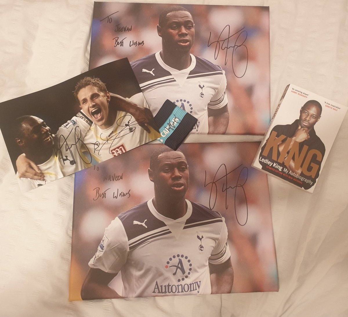 steve_singh420's tweet photo. Oh Ledley, ledley, he's only got one knee. He's better that John Terry, oh ledley @LedleyKing 💙 what an absolute gentleman. Lovely to meet you again. Some amazing stories about spurs and your career, fantastic night. #Spurs #COYS #THFC #ledley #king #Tottenham #TottenhamHotspur https://t.co/m0IJwsMsDA