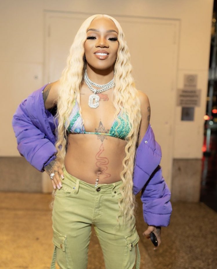 BlockTopickz's tweet photo. GloRilla on her EP promo run

📸 by @STARTHESTAR https://t.co/pGOhBuiqwP