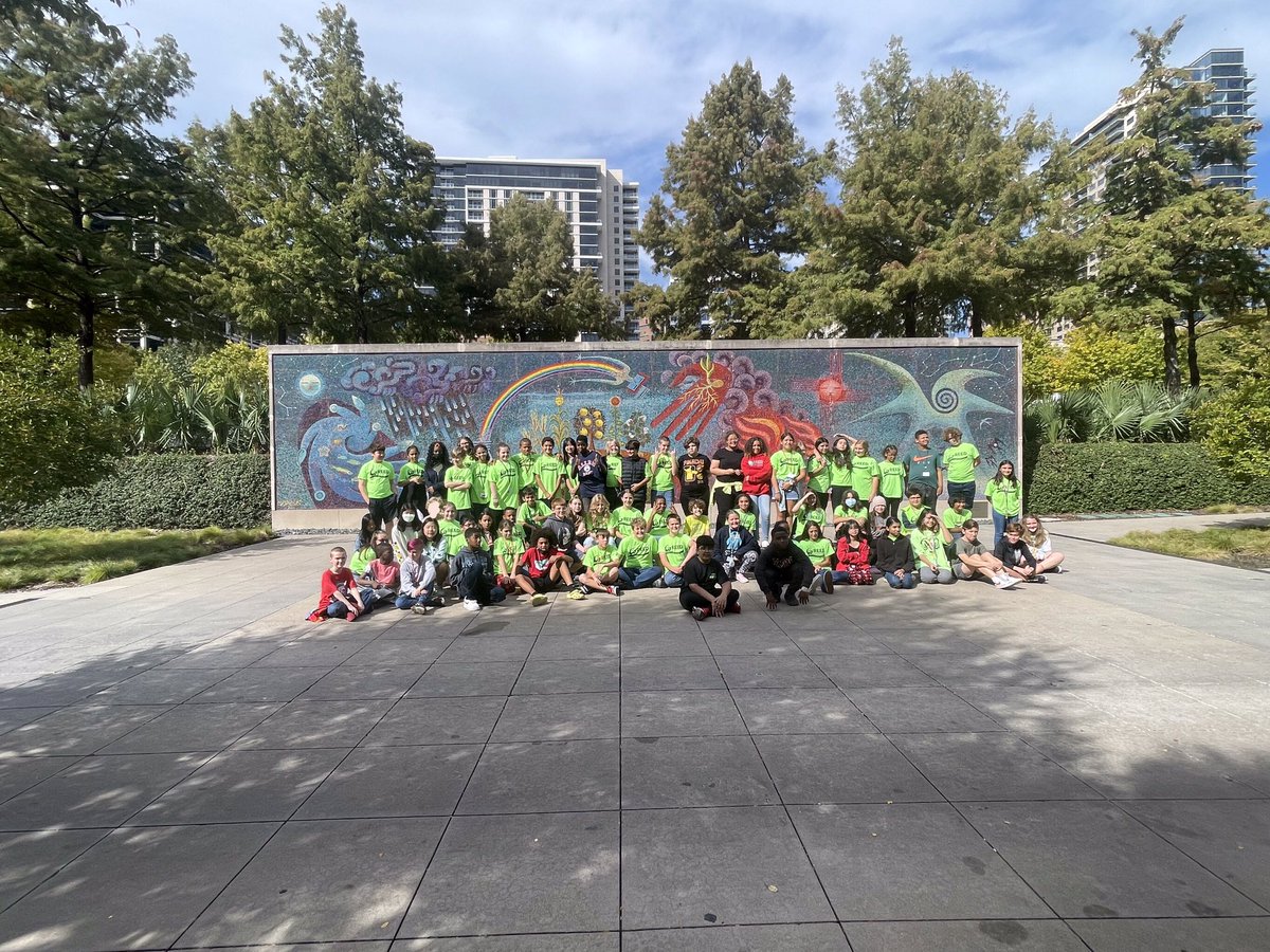ReedArtStudio's tweet photo. What a great day to be at the “DMA”!!! Best day ever! :) https://t.co/1g4LctYLY5