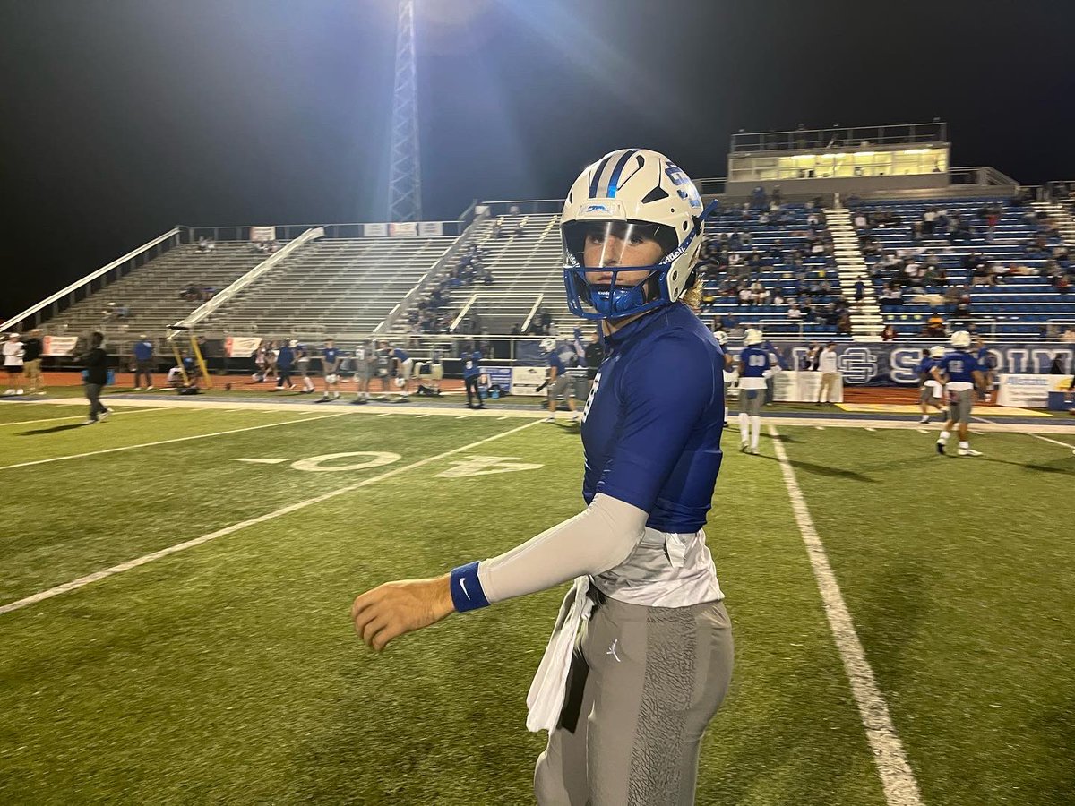 OceanSpringsFB's tweet photo. Pregame 📸 

#OStheBEST | #ThePlayoffs https://t.co/ZBcK3NVnXY