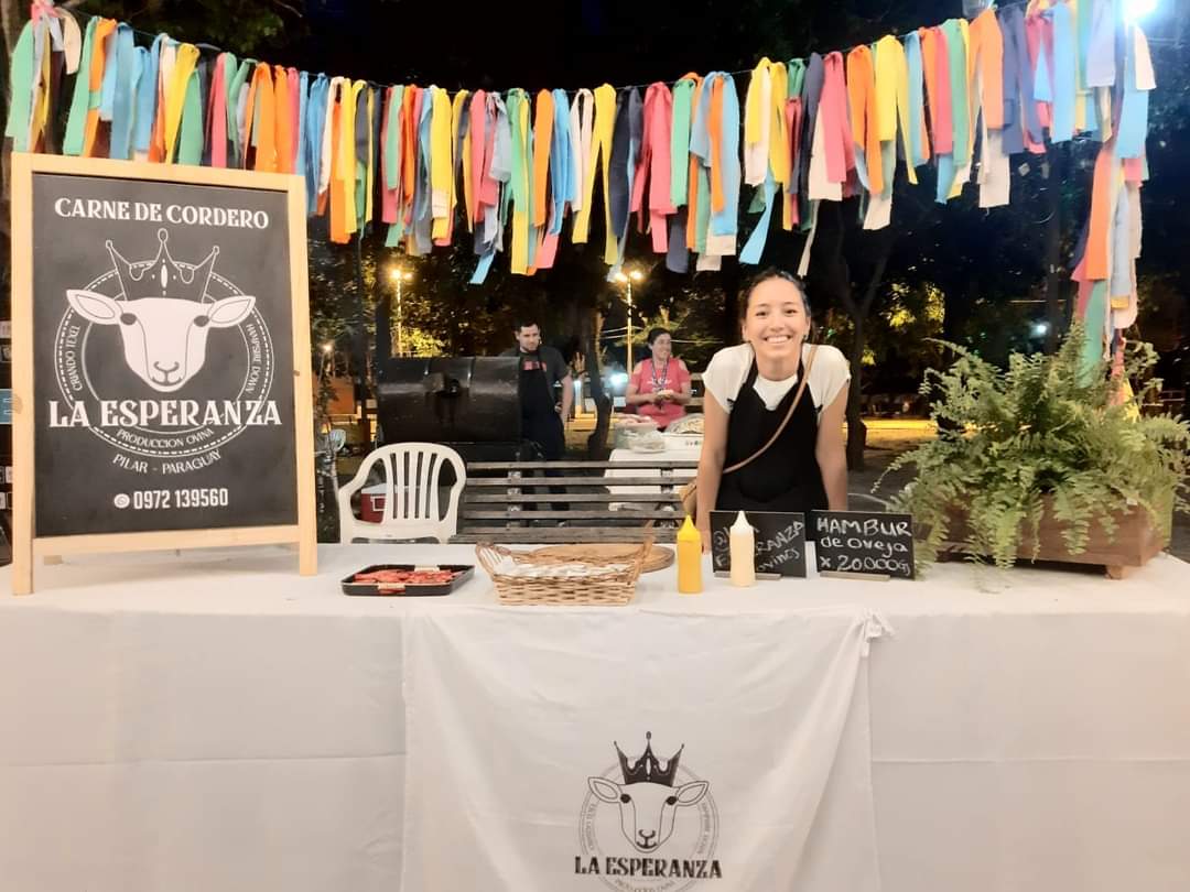 MuniPilarPy's tweet photo. Felicitamos a todos los emprendedores que se sumaron a la feria por el día nacional del emprendedor!! 🤗✨ Desde el municipio seguiremos apoyando todas las ideas e iniciativas que tengan. https://t.co/RPfb1hYepb