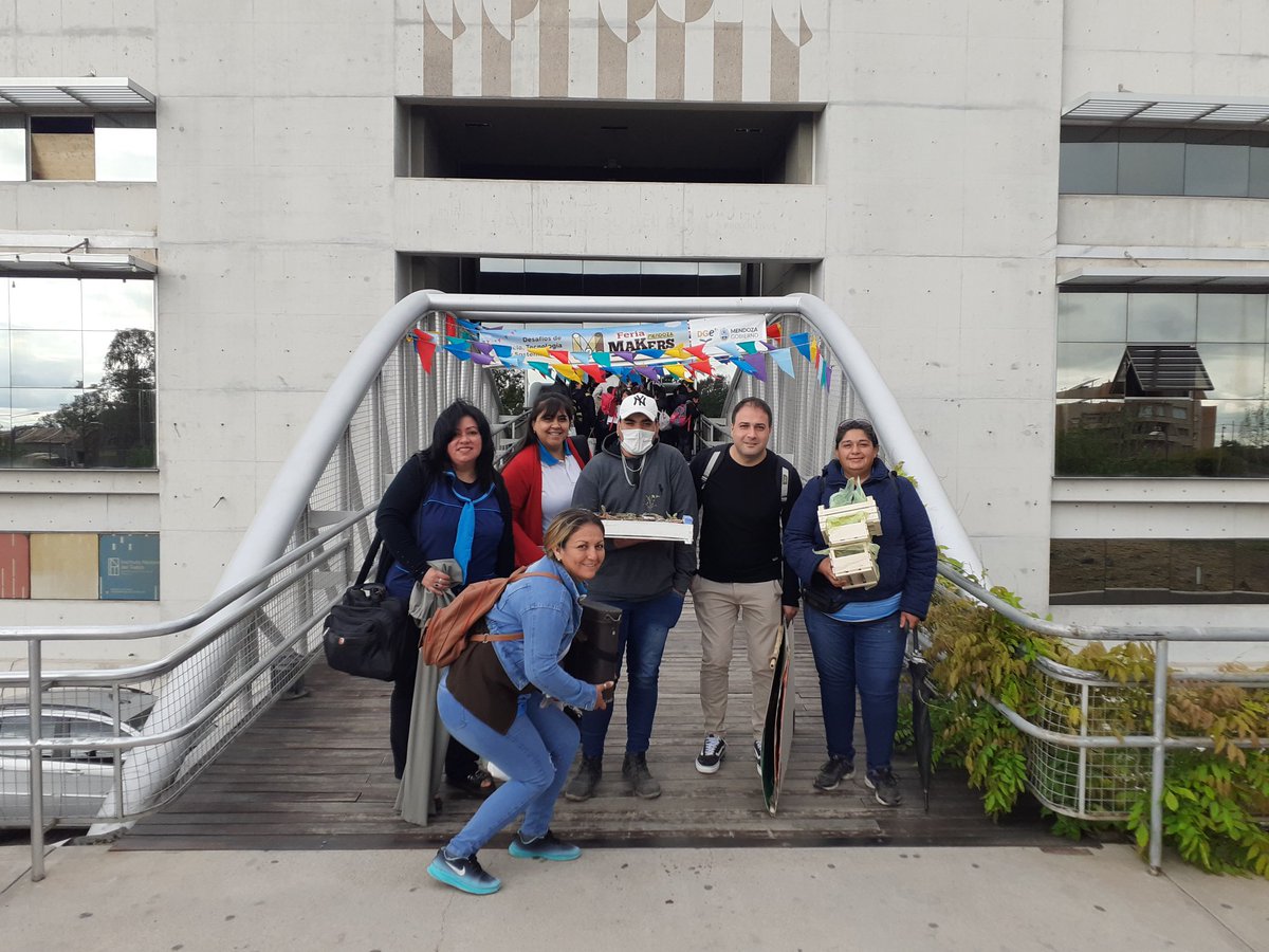 Feria Makers Mendoza 2022
CEBJA 3-024 #COMPOSTATEBIEN 
<a href="/MzaDGE/">DGE Mendoza</a> <a href="/DGE_Docentes/">DGE_Docentes</a> <a href="/JoseThomasOk/">José Manuel Thomas</a>