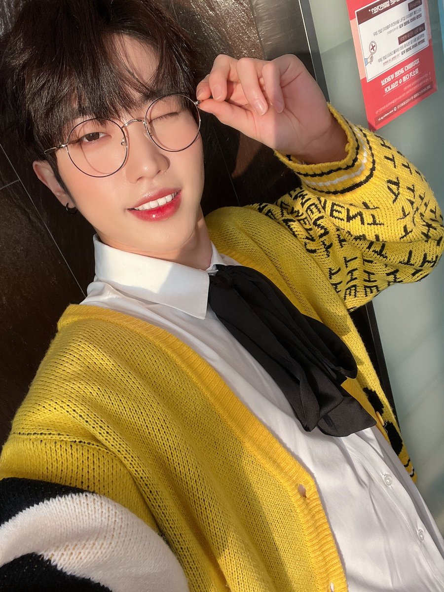 TheKingDom_GF's tweet photo. [DANN👑]

단모닝☀️ 

#KINGDOM #킹덤 #DANN #단 https://t.co/Mptxz1xWtC