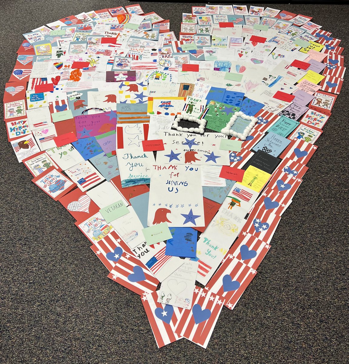 greenbayschools's tweet image. Students from across the District made more than 450 Veterans Day cards for veterans served by Curative Connections. We were honored to show our appreciation to area veterans who gave so much for us! #CommunityReady #GBAPSProud