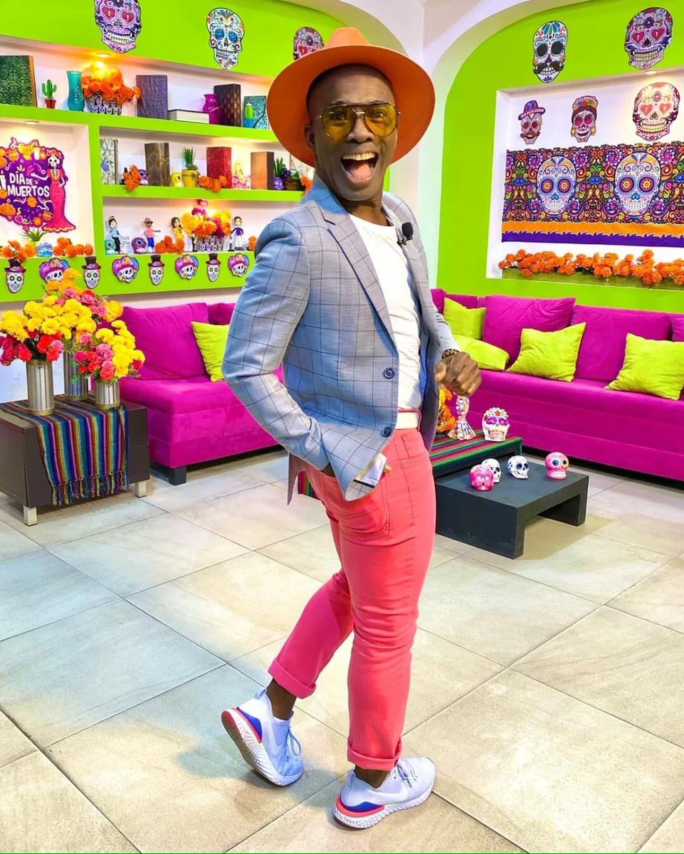 Reyenforma's tweet photo. Look del Negrito en Alégrate está semana https://t.co/MRCxoBVG3G