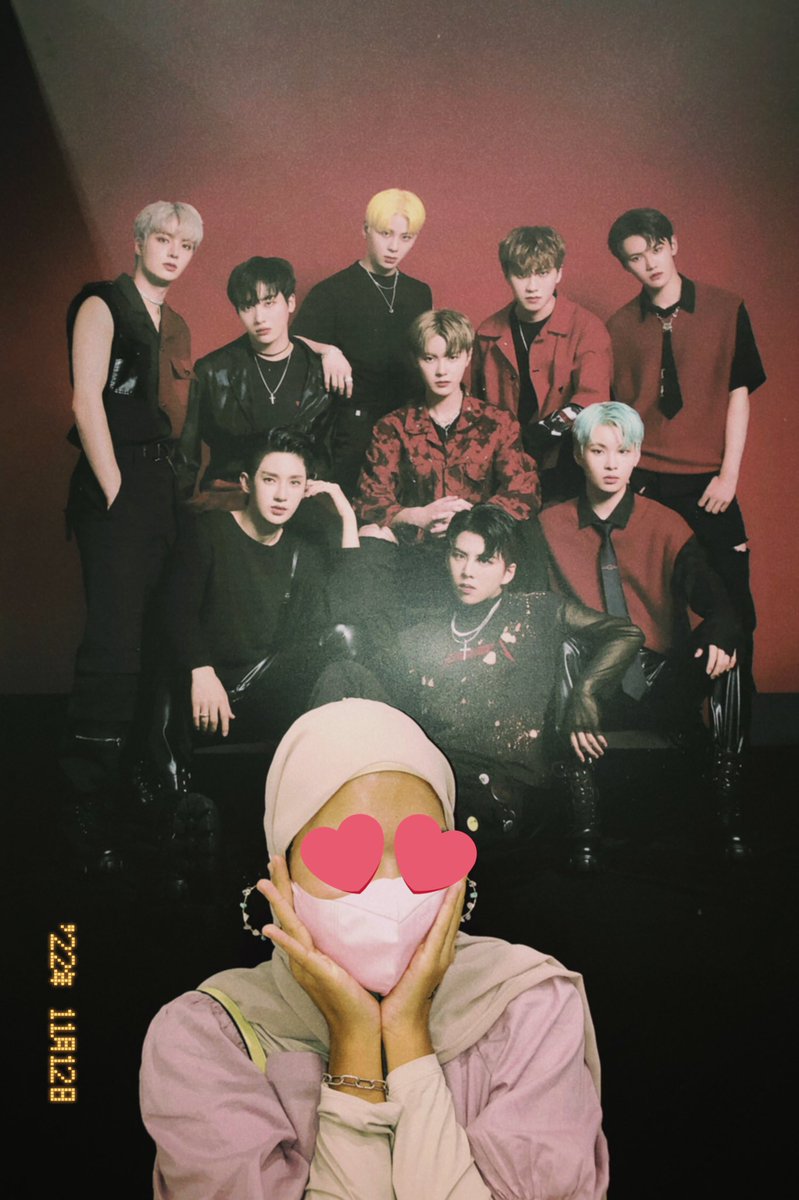 1THE9_MY's tweet photo. @MOKKOJIKOREA Thank you for inviting @BLANK2Y_twt ✨🫶🏻

@csungmuk ❤️✨ https://t.co/voQ7tbDe5J