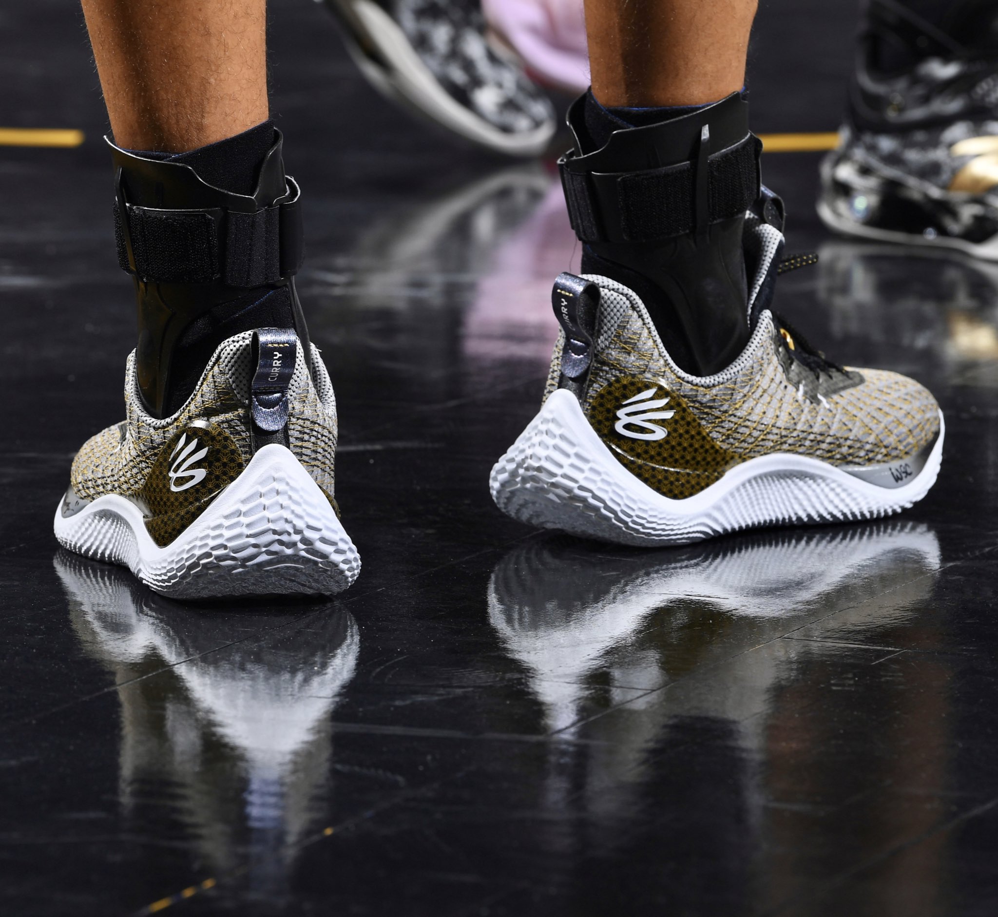 Curry 2024 6 silver
