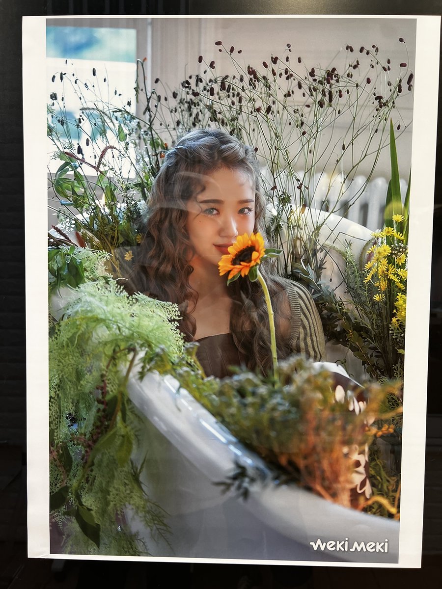wooooooofff22x's tweet photo. 생일축하해~

#SuNfLowerParty_for_YooJung
#해바라기_자라는_날 https://t.co/y8LJLbMt8Y