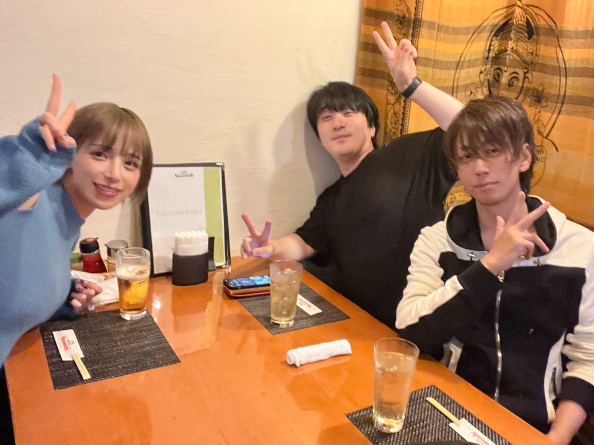 昨日は3曲目のレコーディングでした！
どんな曲か楽しみにしててね♡
打ち上げでビールいっぱい飲めて満足🫶🏻
DAICHIさん、辺見さんとても優しくてレコーディングも打ち上げも楽しかった！ありがとうございました✨ https://t.co/mKn0Ekijlf
