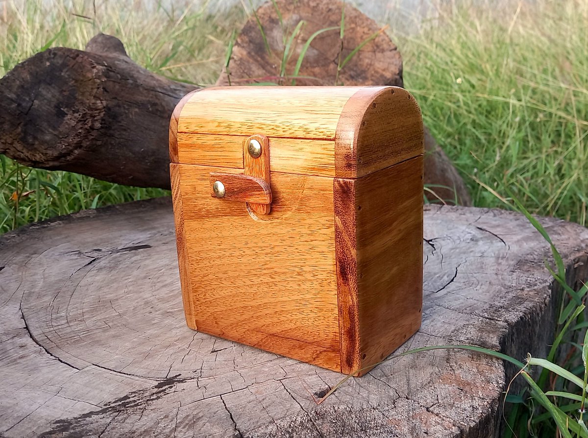 ManFotey's tweet photo. Jewelry box by @fotey_handicrafts https://t.co/NAhrn3XN9N