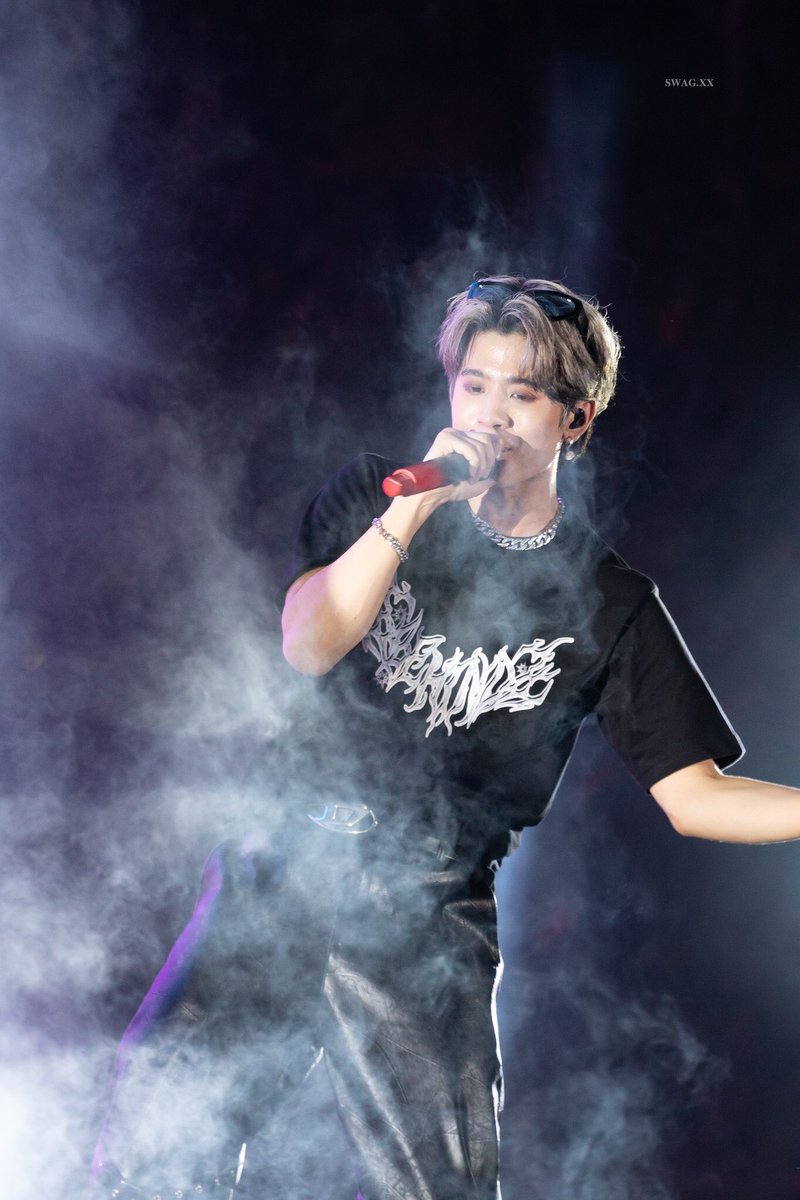 SWANG_XX's tweet photo. GOOD MOOD.🔥🔥🔥

#TRINITY_TNT 
#XXSIVK 
#Lazada1111LiveTH 
#Lazada1111Festival https://t.co/EfQ2mXvegu