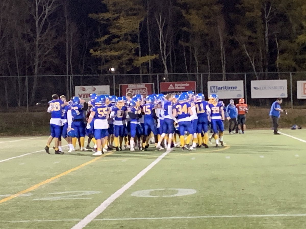 RCFrancois's tweet photo. Les #Matadors de #MathieuMartin sont champions de la ligue de football @nbiaa.asinb AA. Gain de 32-25 sur les coriaces #Olympiens de #LOdyssée. https://t.co/M7J5HYLRrN