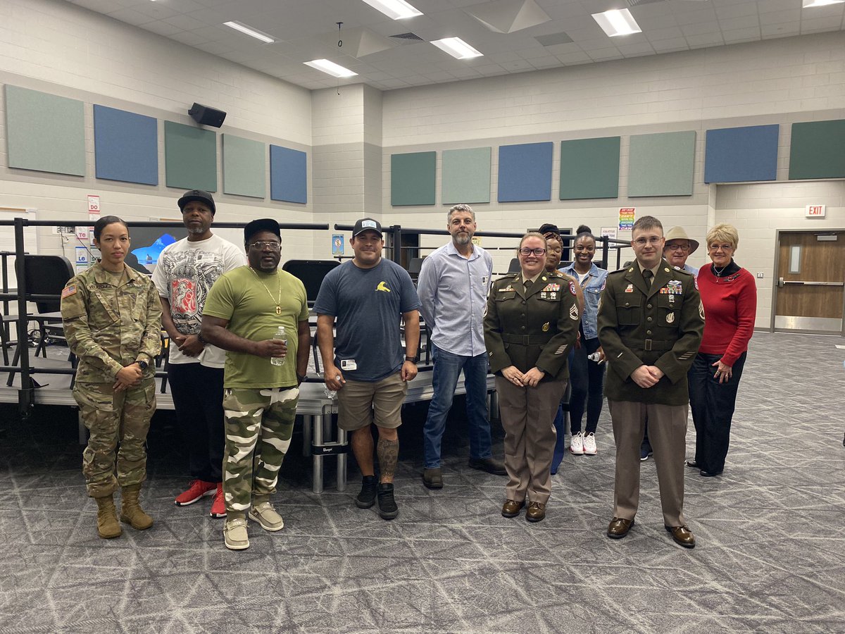 RandlePals's tweet photo. Thank you to our Veterans who attended our Veterans Day program. We hope that you enjoyed the program &amp; the Randle Veterans Day Challenge Coin. We appreciate you &amp; thank you for your service. 🖤🤍A huge thank you to @trhspva @RandleRoyals, Choir, @TX20103, and Mr. Sonnier. https://t.co/VoDYr36hZj