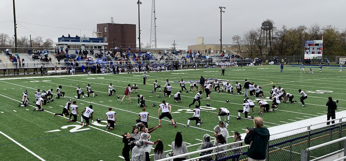 CCRED307's tweet photo. HVT Football 🏈 had a fantastic but tough game … tied till the last 30secs against MHS. #FaithFamilyFootball is @MoffettF everlasting motto! Congrats Coach Moffett on your last game &amp; Well Done to our Silver Eagles 🦅 🙌. #HVTSTRONG #NVCCTWORKS https://t.co/ED6NKjP20B