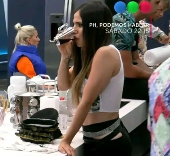 gh2022clips's tweet photo. POR FAVOR lo hermosa que esta Romina, es la mas potraaa
#GranHermano2022 #GH2022 #GH22 #GH2002 https://t.co/1C5c8l0bF5