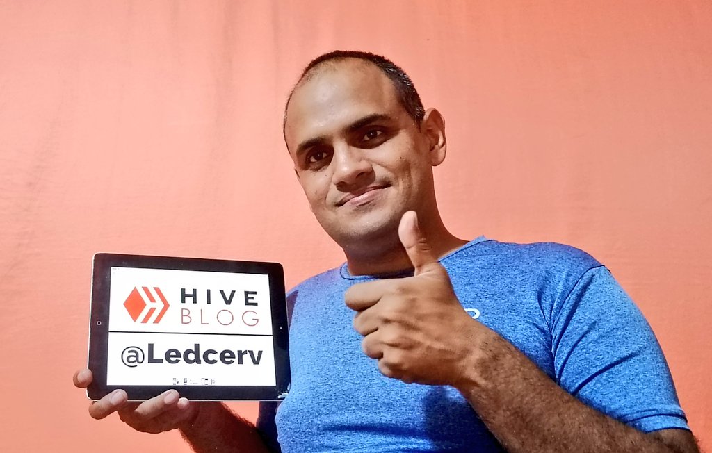 LedcervH's tweet image. Felicidades a @Espavlog en su aniversario, espero seguirles el ritmo, jajaja. #EspaVlog #EspaSelfie #Hive