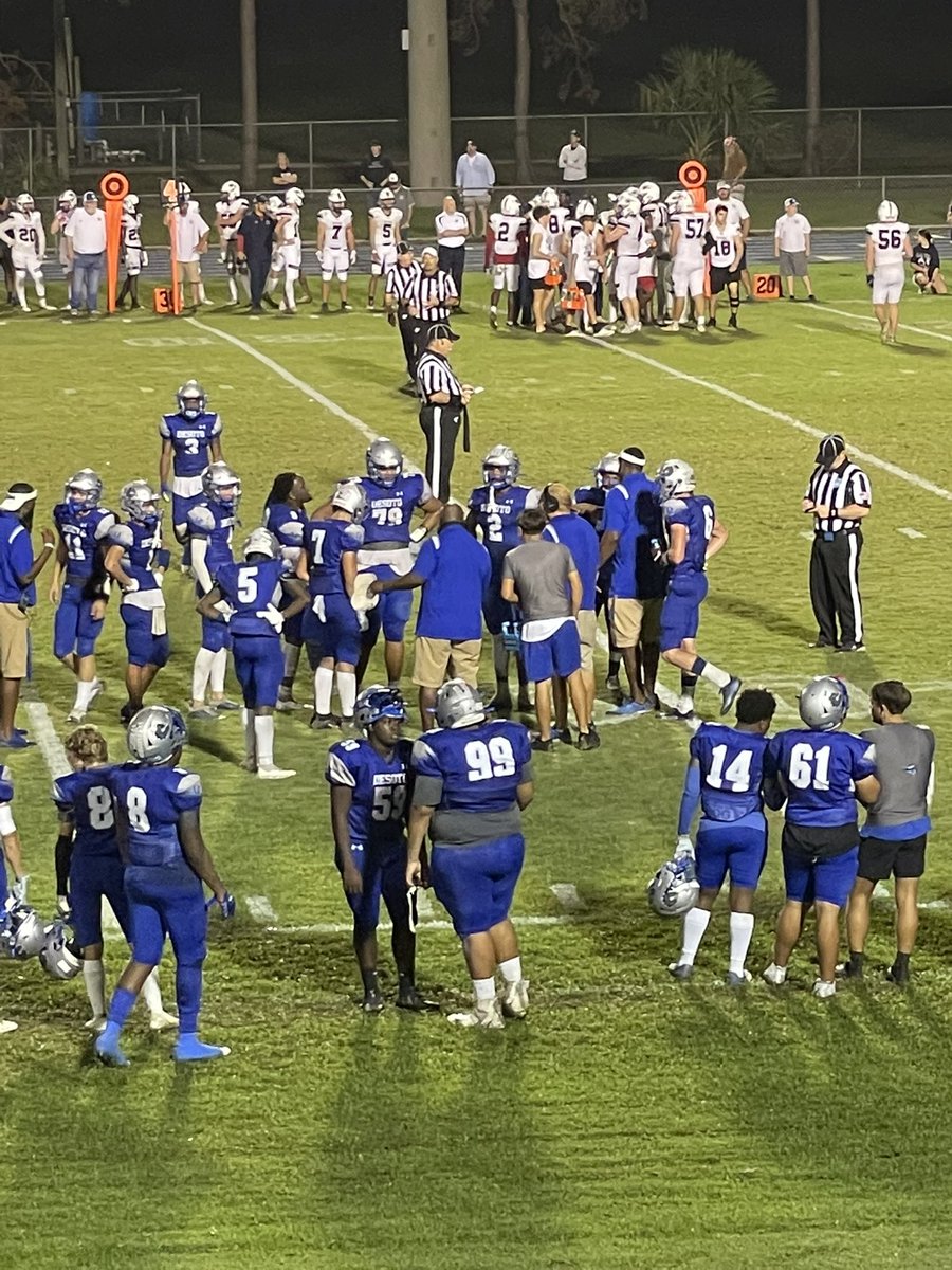 DCHS Football (@dchsbulldogfb) on Twitter photo 