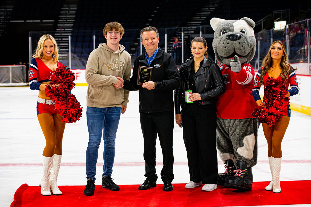 AllenAmericans's tweet photo. Congratulations to Alex Gigglesworth for being our Huffines Academic Scholar of the Month!! @KIA_McKinney @Cen10titans https://t.co/SeATGEN8ID