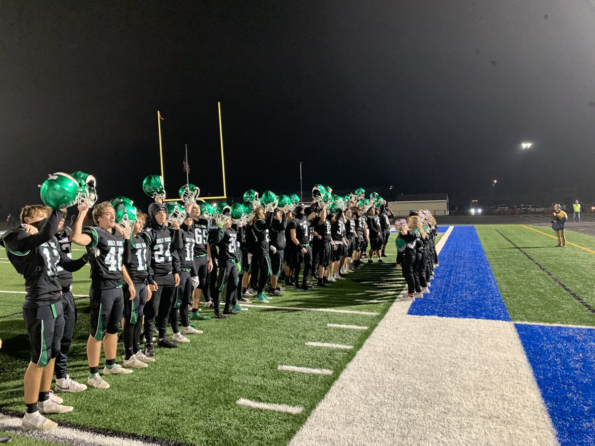 NamerAthletics's tweet photo. Holy Name wins! The Green Wave defeats Mansfield 17-16 and advances back to the Regional Finals! #NamerPride #AllHail @HNGreenwave @FOX8FNTD https://t.co/N5yuJTlKfe