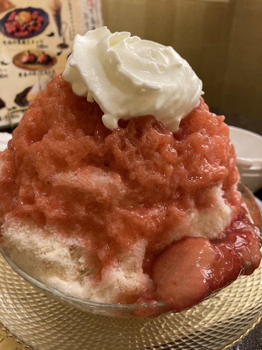 mina88233373's tweet photo. 茶寮億万でハロウィン滑り込めました！可愛くて美味しい。
子のリクエストで初めて通常メニューのいちごを頼んだんだけど間違いない。クリーム増量したい。
個人的にめちゃくちゃホスピタリティに感動した出来事があり、子もまた来たいとニコニコでした。ありがとうございまし✨ https://t.co/fFq8Ab7U1F