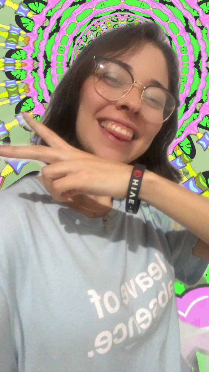 oripenalver's tweet image. Presente en el #EspaWow para celebrar el primer Aniversario de la Comunidad @Espavlog en #Hive🎈🥳 Tremendo espacio, pura buena vibra✨
#EspaSelfie