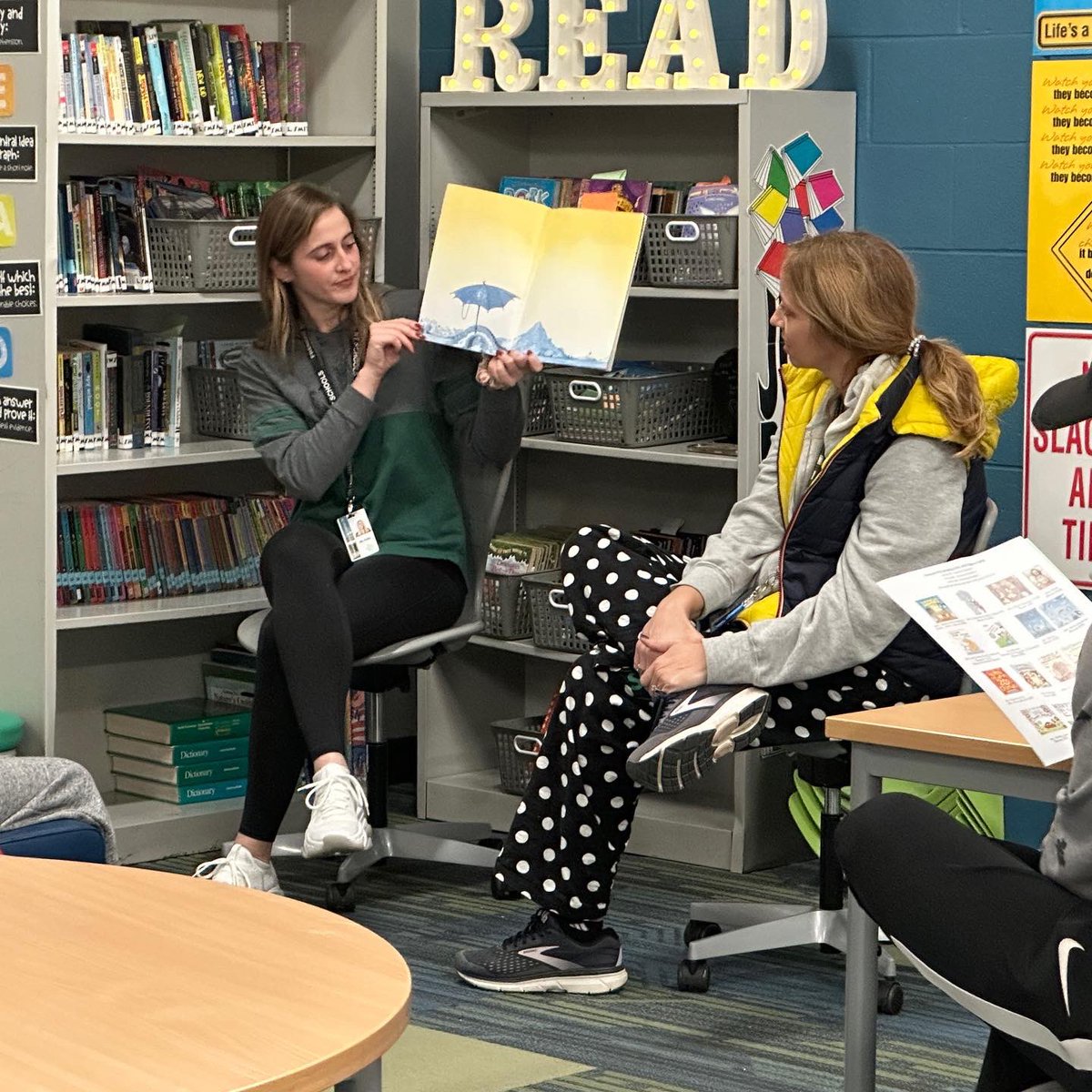 MrsCPark's tweet photo. PTO Reading Rally @FSD79 #bettertogether #fsd79 https://t.co/zdaMpifSDP