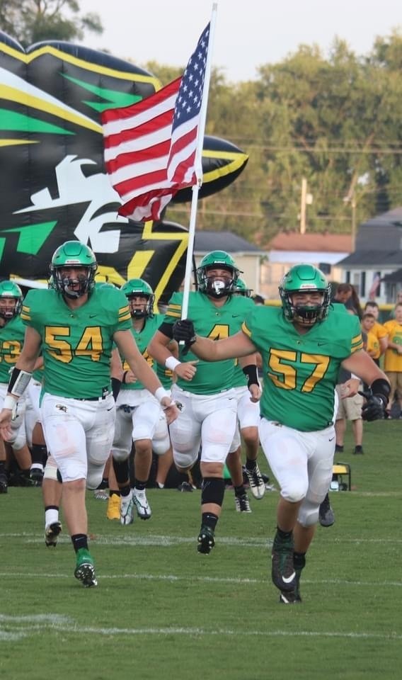 GreenupSchools's tweet image. Final: Greenup County 28, Lawrence County 7. Musketeers continue to #FindAWay
We’ll see you in Maysville next week!
#BelieveInGC