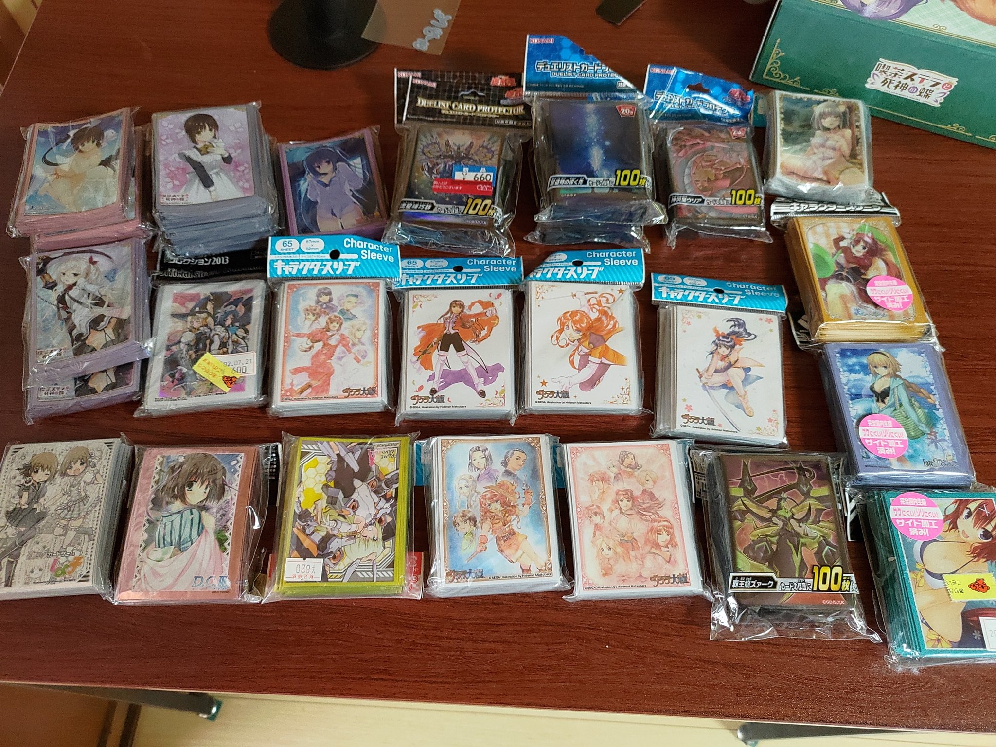 山乃きくらげばーちゃる一般人🐰🌙🐾🍓 on Twitter “なんでこんなにスリーブ出てくるんだろうね…(目逸らし) https//t.co/fpZVq8G3DQ” / Twitter