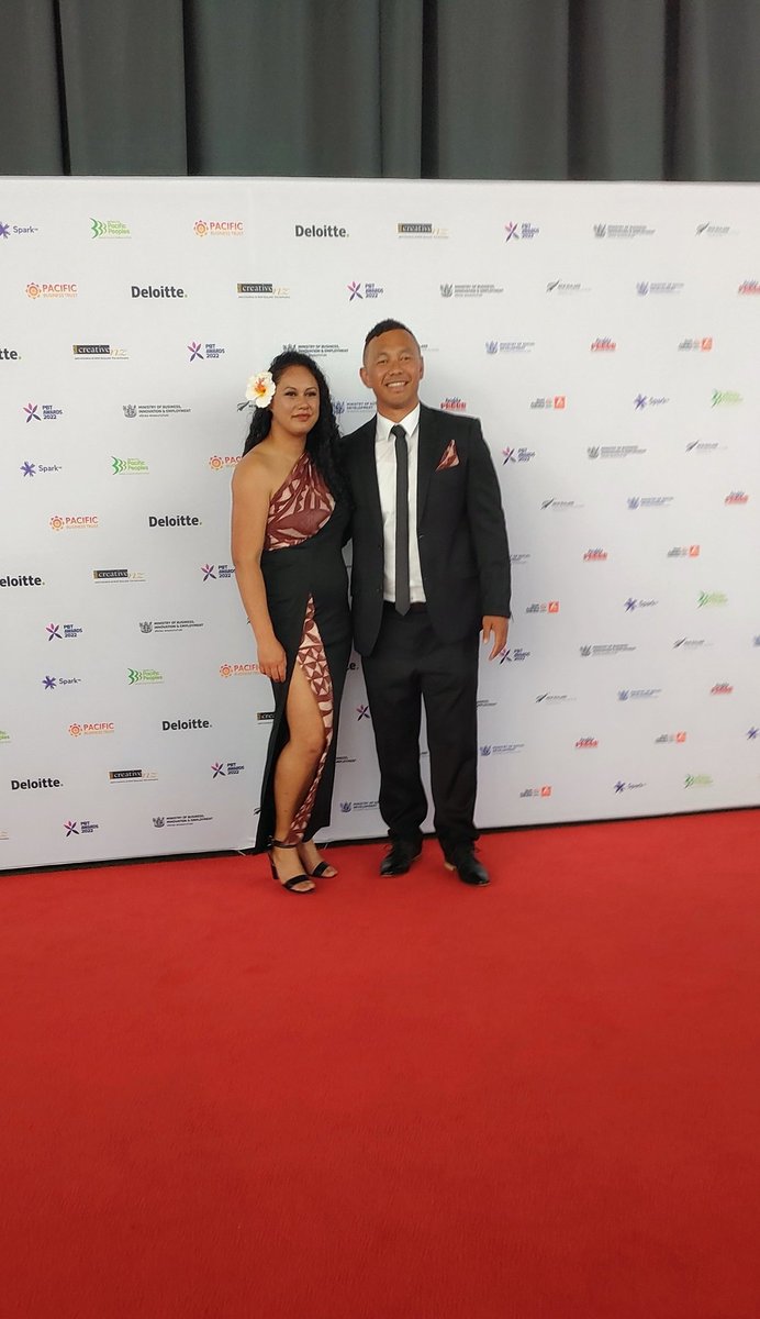 DahliaMalaeulu's tweet photo. Date night at the Pasifika Business Trust Awards 2022 representing Mila's Books & Pasifika women in business ππΎπβ€οΈ#MilasBooksAwardsSeason #Round3 #RedCarpet #PasifikaWomeninBusiness
#BookAlofa #4evaGrateful #MilasBooks https://t.co/jVs8imugaL